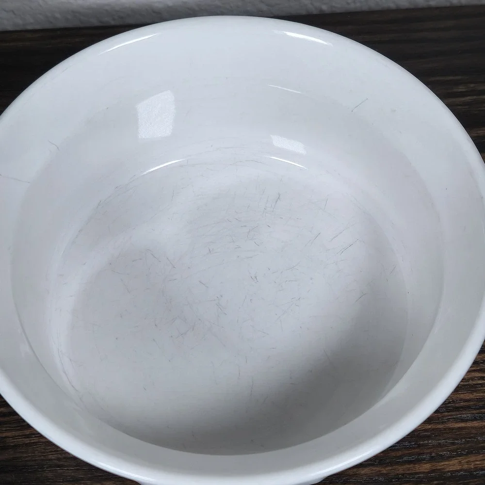 CorningWare French White 16 oz Round Fluted‎ Stoneware Dish with Lid